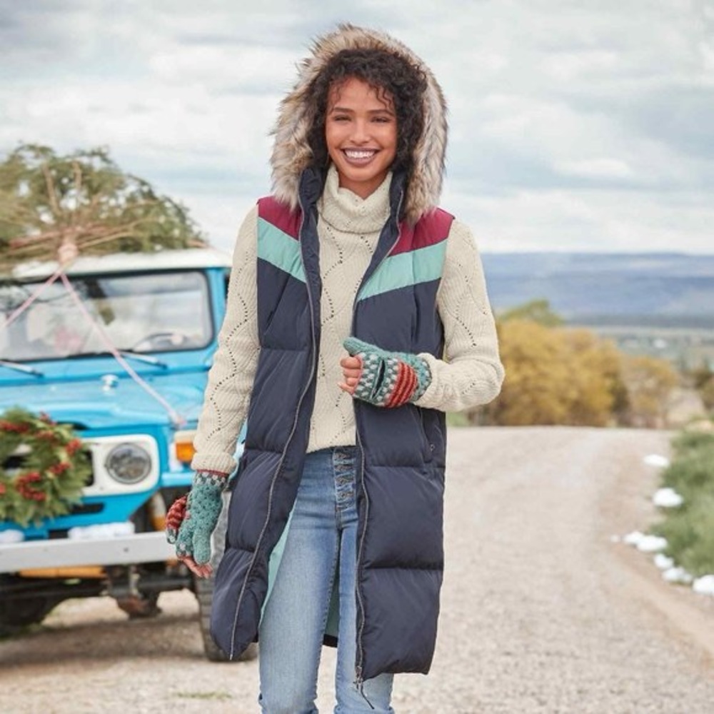 Sundance long puffer vest with fur hood